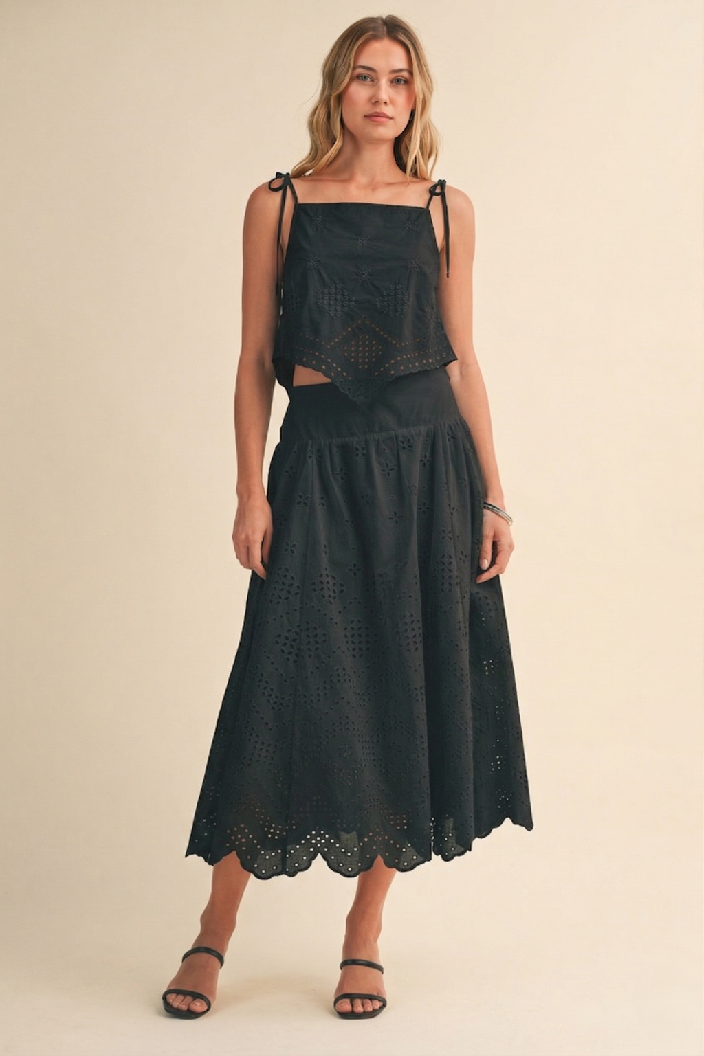 The Charlotte Scalloped Eyelet Set